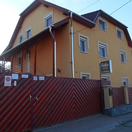 Erika Vendégház Eger Esterno foto